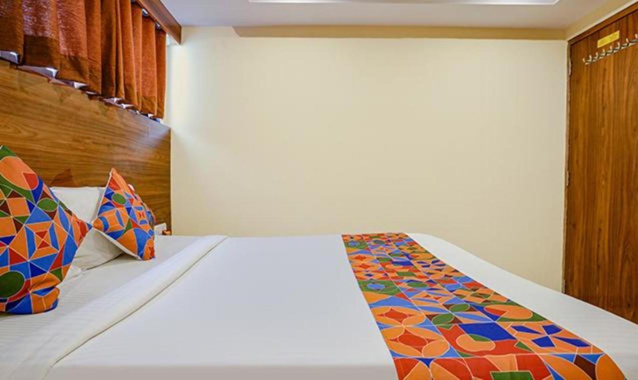 Hôtel Fabexpress Royal Park I à Bombay Extérieur photo
