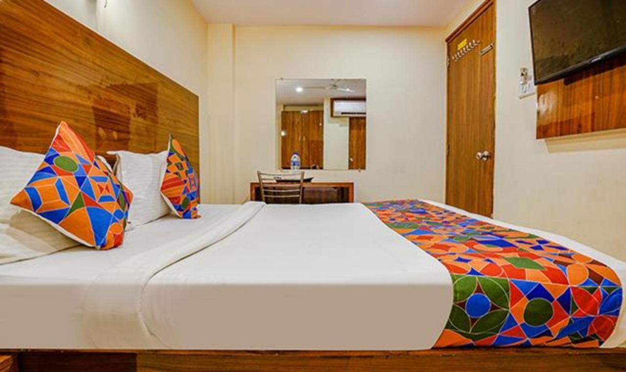 Hôtel Fabexpress Royal Park I à Bombay Extérieur photo